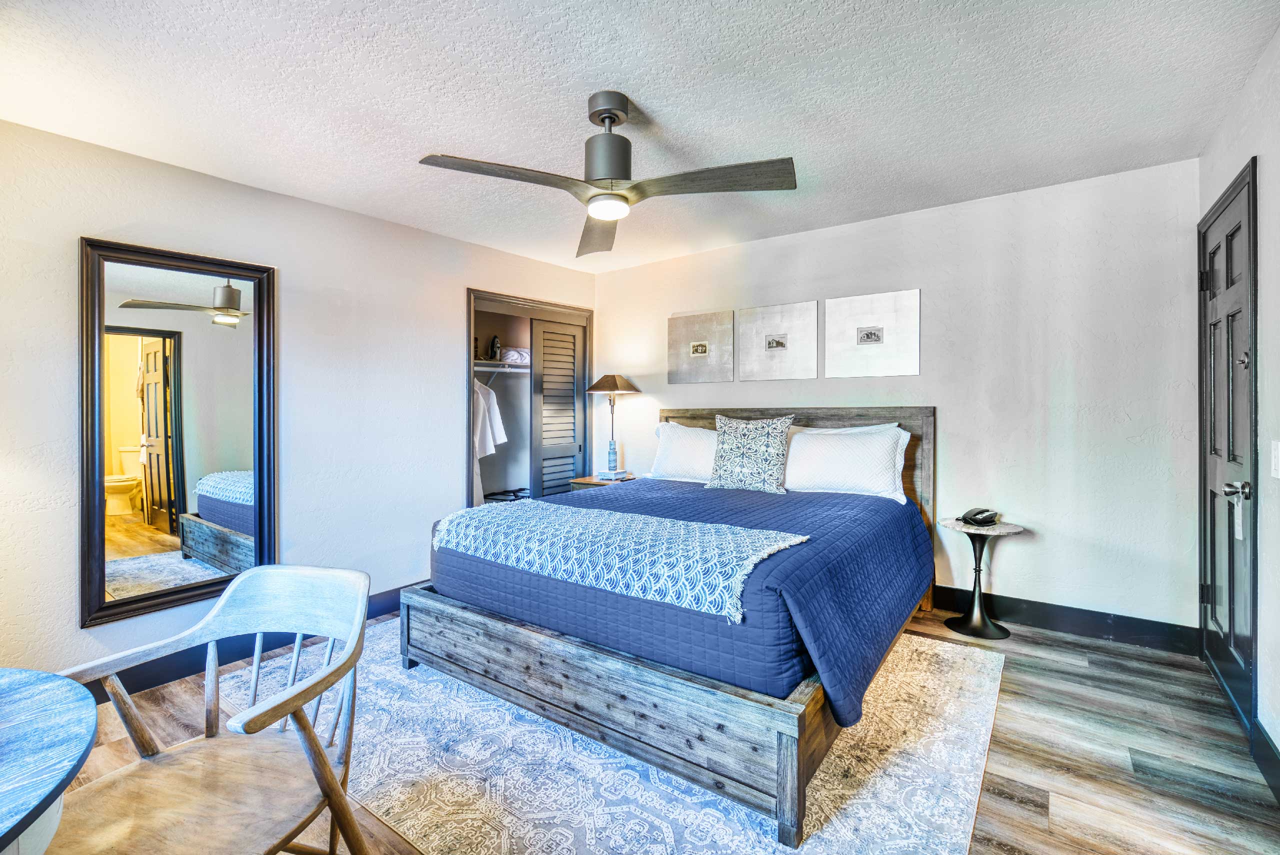 Standard King Courtyard View